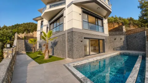 Mykonut'tan Fethiye İncirköy'de 575m2. Arsa İçinde Lüks Villa
