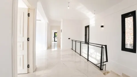 Mykonut'tan Fethiye İncirköy'de 575m2. Arsa İçinde Lüks Villa