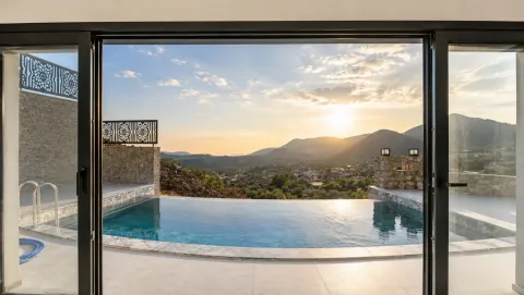 Mykonut'tan Fethiye İncirköy'de 575m2. Arsa İçinde Lüks Villa